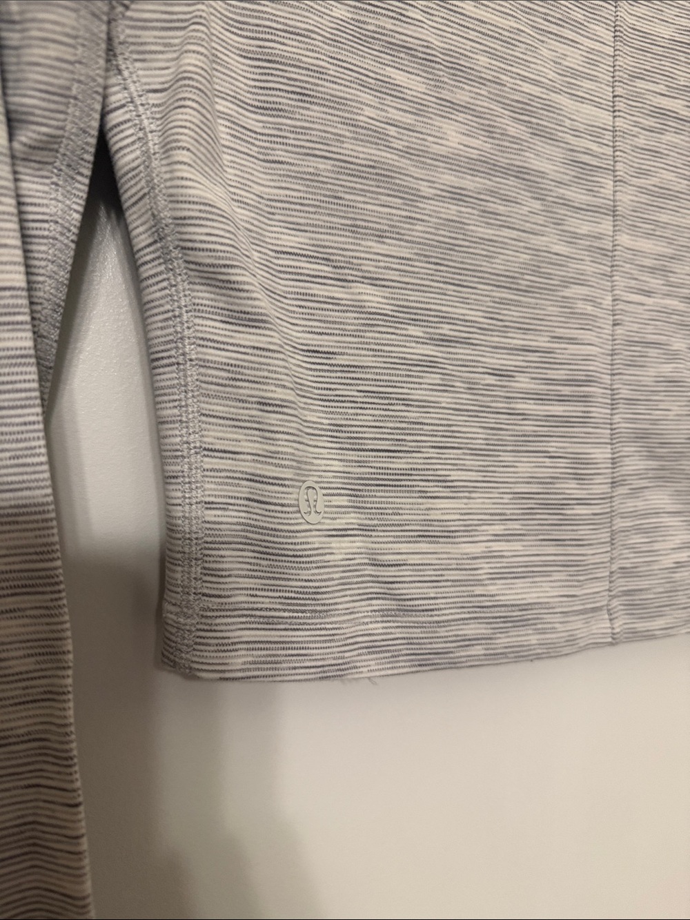 lululemon athletica Light Gray Marled Turtleneck Crop Long Sleeve - Picture 4 of 4
